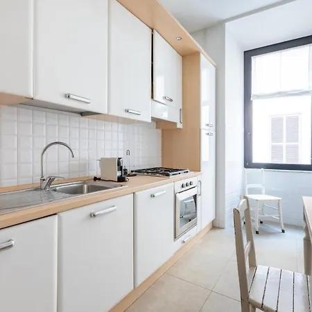 Maison Colosseo Апартаменты *