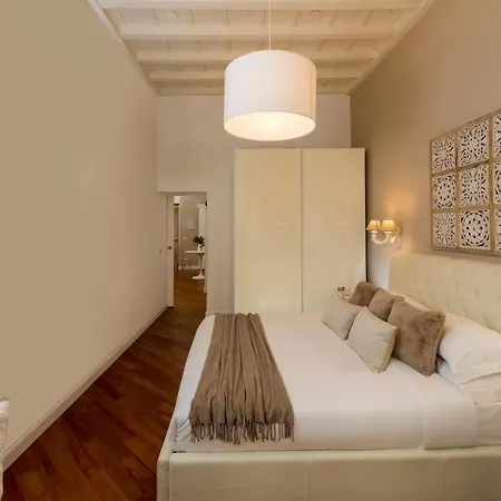 Lovely New Home, Fontana Di Trevi Apartment *