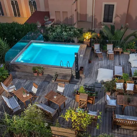 Palm Gallery Garden House Hotel 3*