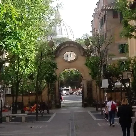 Ave Cesare Appartamento Roma