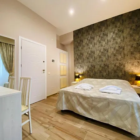Hotelier 51 2* Roma