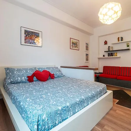 Piazza Bologna Comfortable Apartment