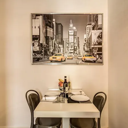Apartment Lovely With Balcony In Campo De' Fiori *