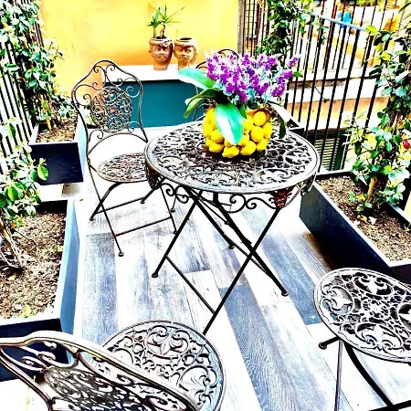 Pop Chic Frattina Apartment