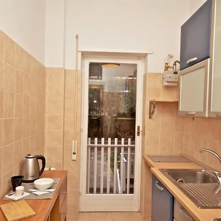 Porta Portese Happy House, Trastevere Steps Apartament *