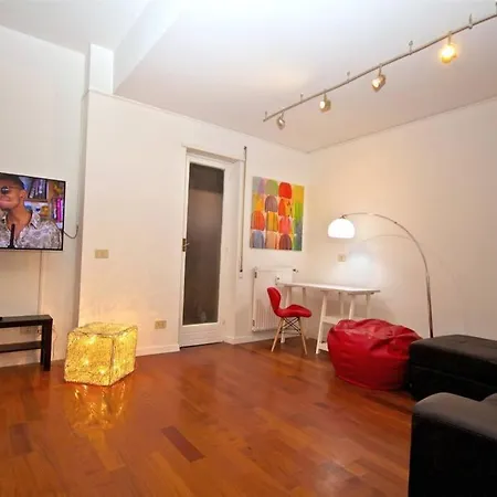 Porta Portese Happy House, Trastevere Steps Rzym