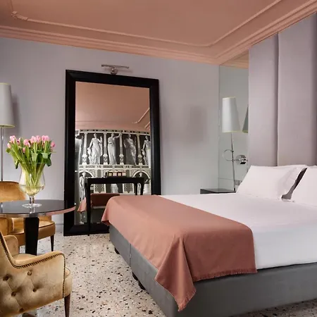 Leon's Place In Hotel Rome