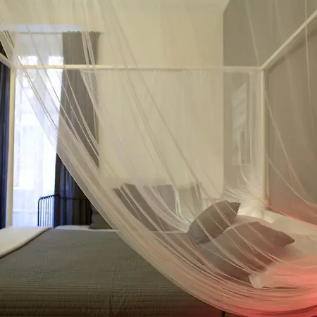 Happy Guest house 2*