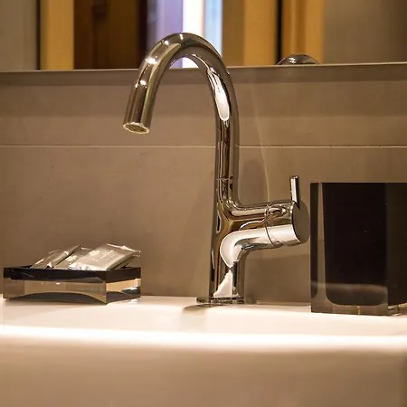 Magenta Luxury Fico Roma