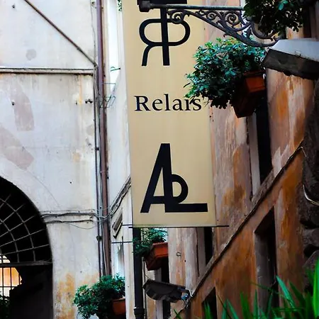 Affittacamere Relais Palazzo Taverna Roma