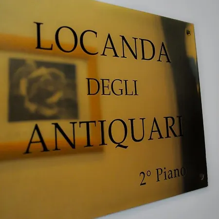 Bed & Breakfast Degli Antiquari Rome