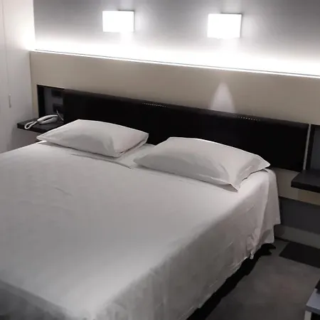 Crosti 3* Rome