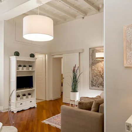 Apartment Lovely New Home, Fontana Di Trevi