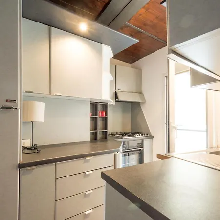 Ghetto Campo Dei Fiori Luxury White Apartment