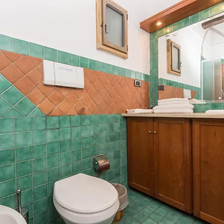 Piazza Navona Charming Apartment *