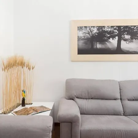 Popolo Elegant Two Bedroom