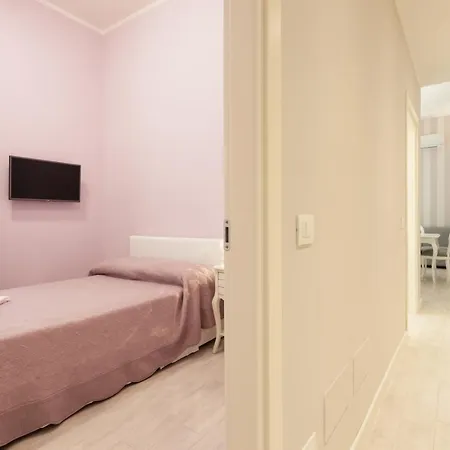 Apartment Holidays *