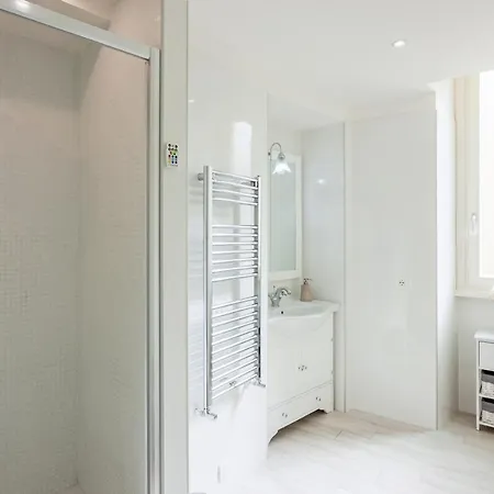 Apartament Holidays *