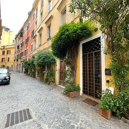 Kasa Trilussa * Rome
