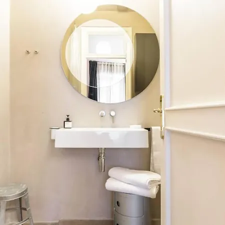 Appartamento FilippoNeri 112, via dei Banchi Vecchi Roma