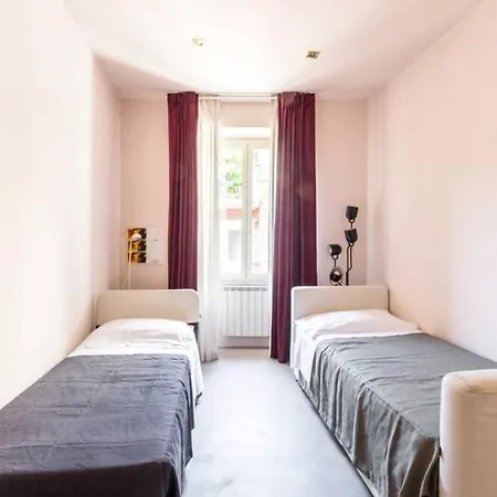Appartamento FilippoNeri 112, via dei Banchi Vecchi