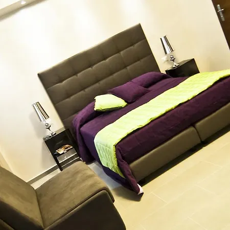 Domus Fontis Bed & Breakfast 2*