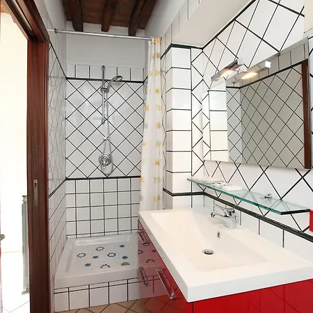 Residenza Torre Paolina Guest house