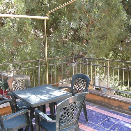 Bed & Breakfast Attico Dei Pini Rome