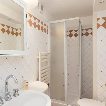 Trastevere Large Comfortable Apartment Rome