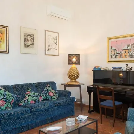 Trastevere Large Comfortable Apartment