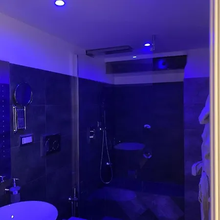 Luxury Coronari Apartment
