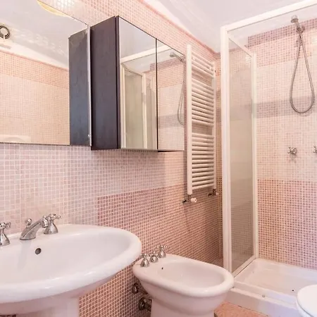 Vatican Large Comfortable Apartment Rome