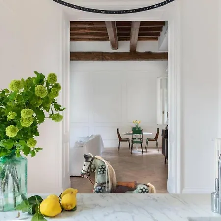Casa Luce, A Burghesius Home Apartment