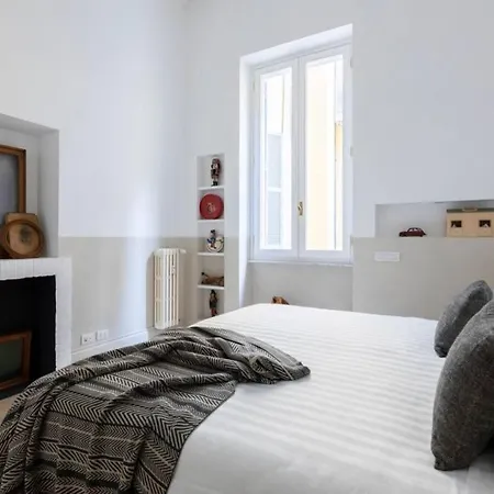 Apartment Casa Luce, A Burghesius Home Rome