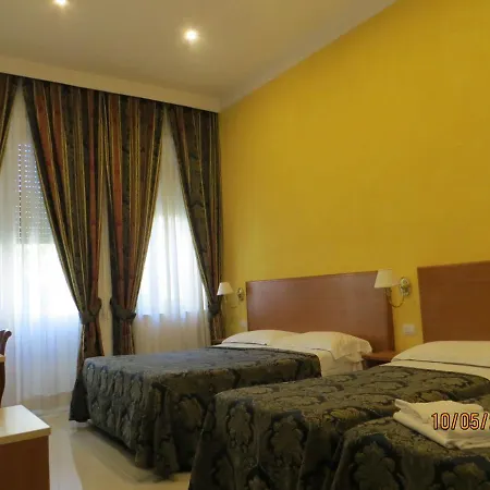 Hotel Silva 3*