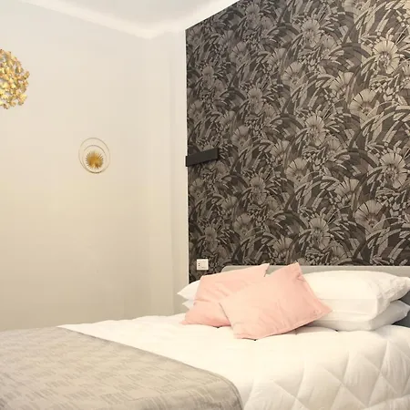 Vite 99 Spanish Steps Bed & Breakfast *