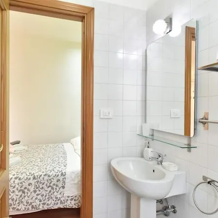 Apartament Magenta Superior Terrione 83 Rzym