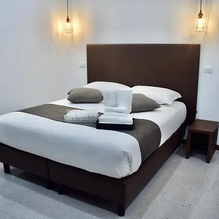 Dianir Guest house *