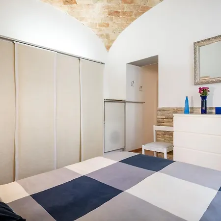 Ht Apt Mameli 40 * Rome
