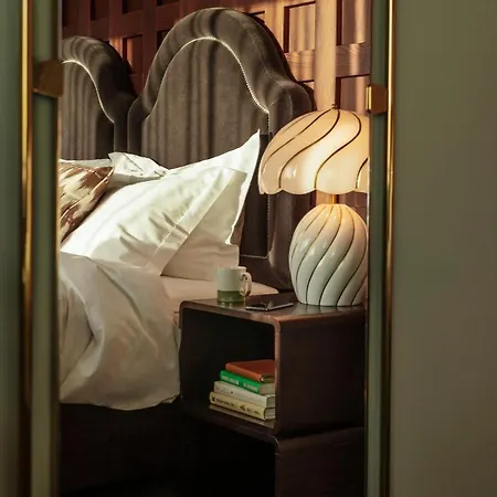 The Hoxton, 4*