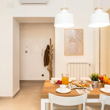 Apartment Colosseum Holidays - Marco Aurelio *