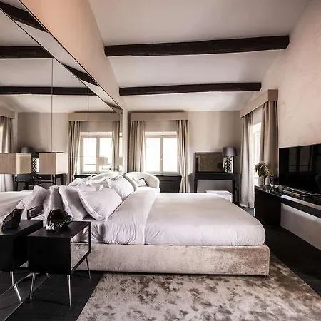 Dom - Preferred & Hotel