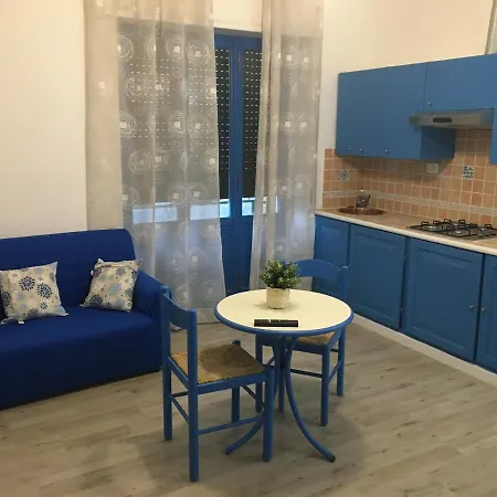 Apartment Sunny Sexy Grey & Cool Blue