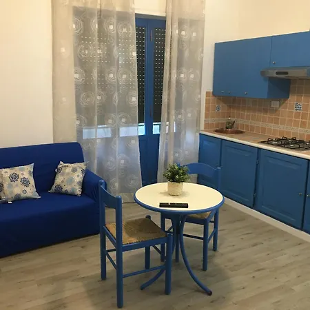 Apartment Sunny Sexy Grey & Cool Blue *