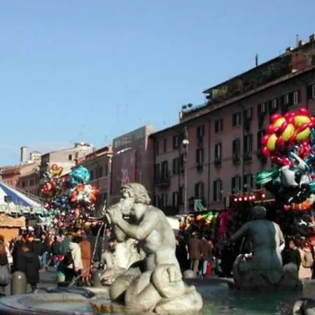 Piazza Navona Apartment
