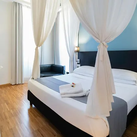 At Townhouse - Filiberto 3* Řím