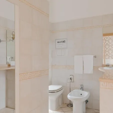Residenza Il Giglio Affittacamere *
