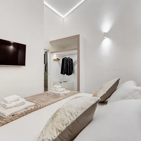 Unoseitre - Luxury & Apartment *