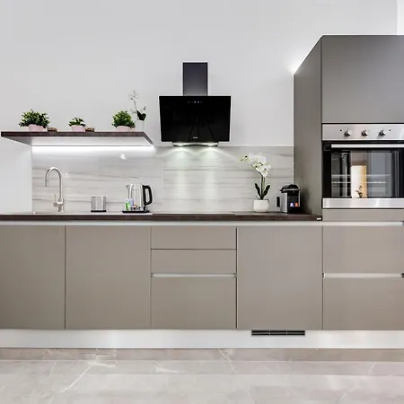 Apartment Unoseitre - Luxury & *