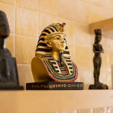 Cleopatra Гостевой дом Рим